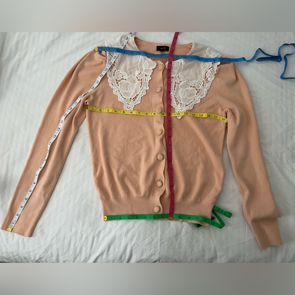 Light Pink Cardigan with Vintage Style Large Statement Lace Collar - Picture 3 of 3